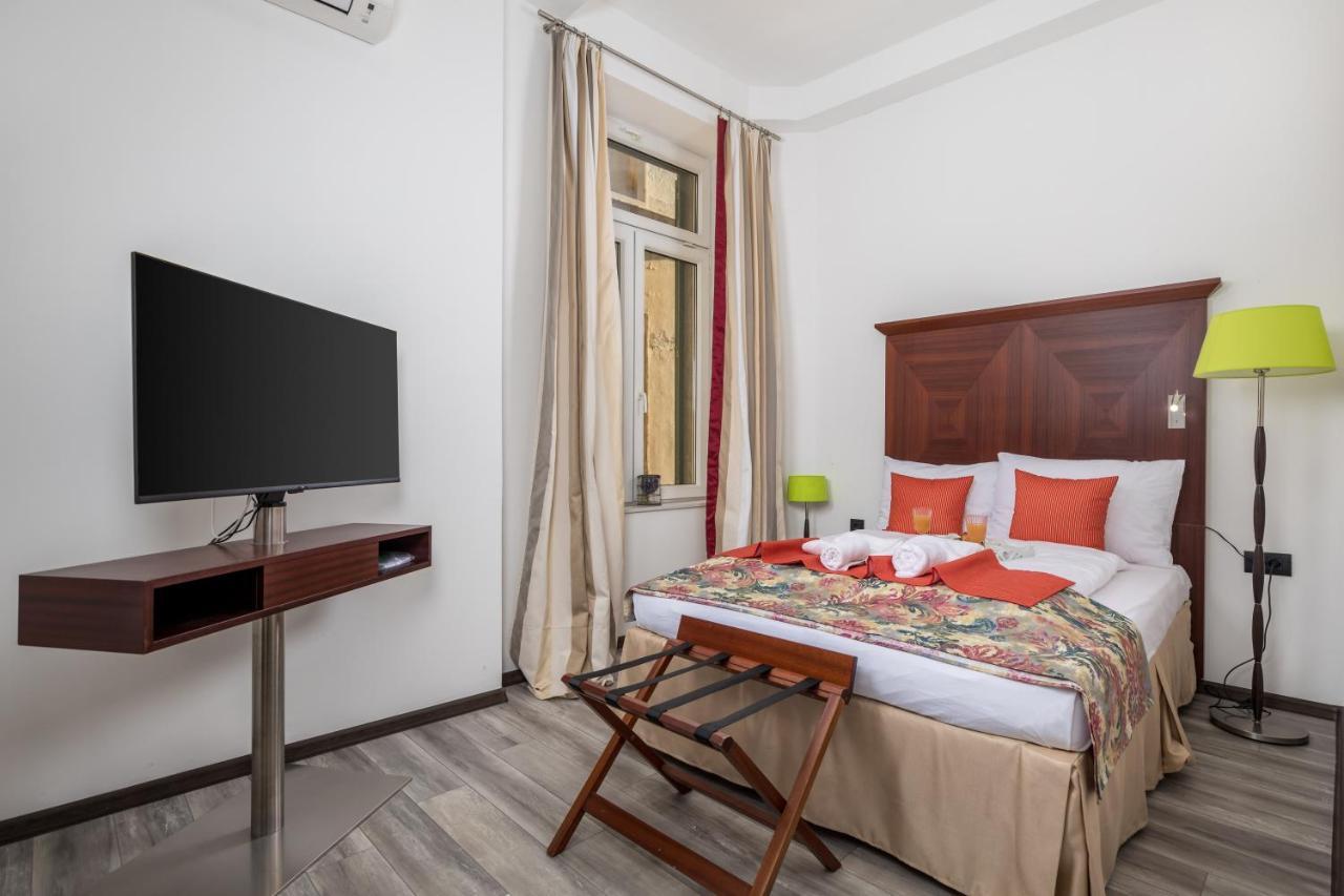 Continentale Apartment Rijeka Exterior photo